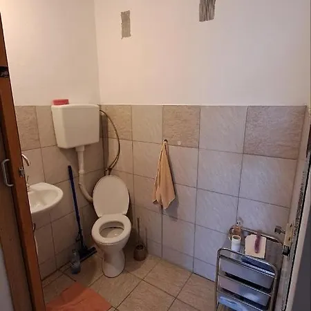 Vila Kapo *